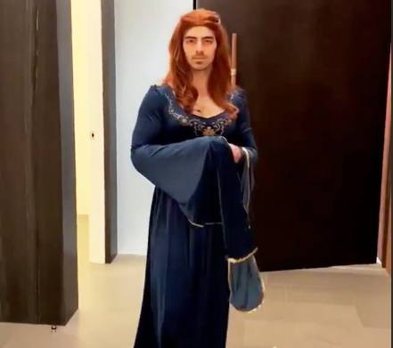 01 Joe Jonas hace cosplay de Sansa Stark por Halloween vídeo